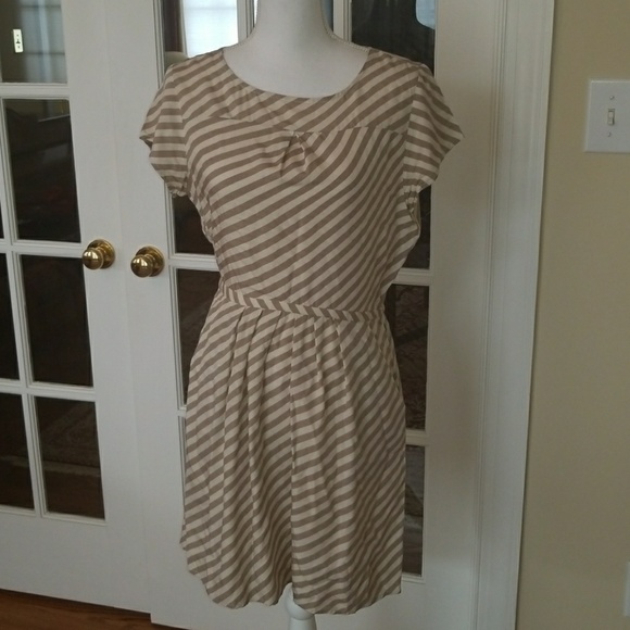 Madewell Dresses & Skirts - Madewell summer striped dress size 4